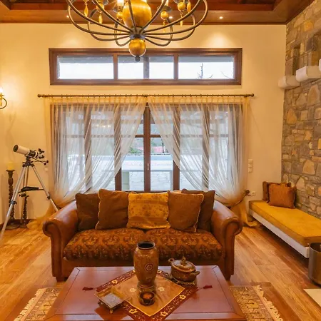 Villa Tihio Pool & *