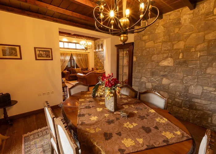 Tihio Pool & Vila Tichio